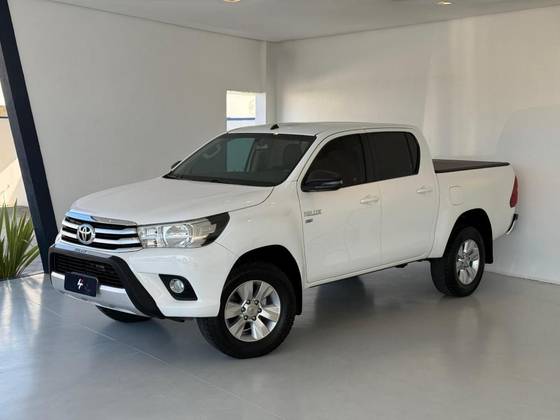 TOYOTA HILUX 2.7 SR 4X2 CD 16V FLEX 4P MANUAL